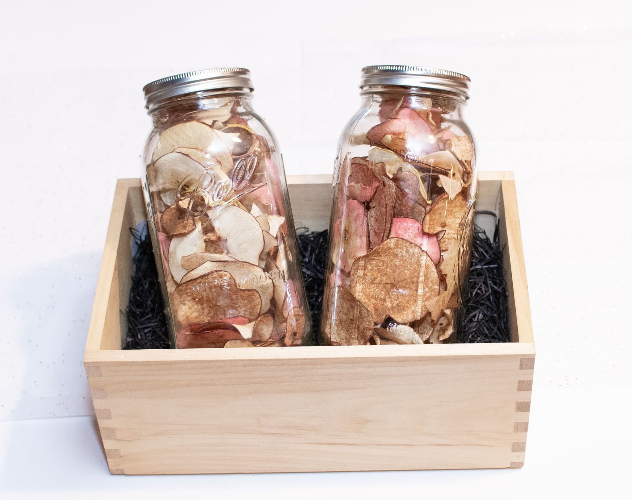 Apple Chips Glass Jar– 1.75oz